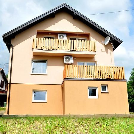 Apartments Zugec سيليست دريزنيكو المظهر الخارجي الصورة